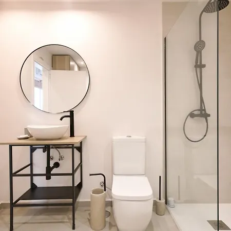 Amplio Apartamento Con Gran Porche 아파트