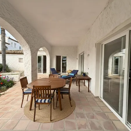 Espacio Apacible Apartment Estepona